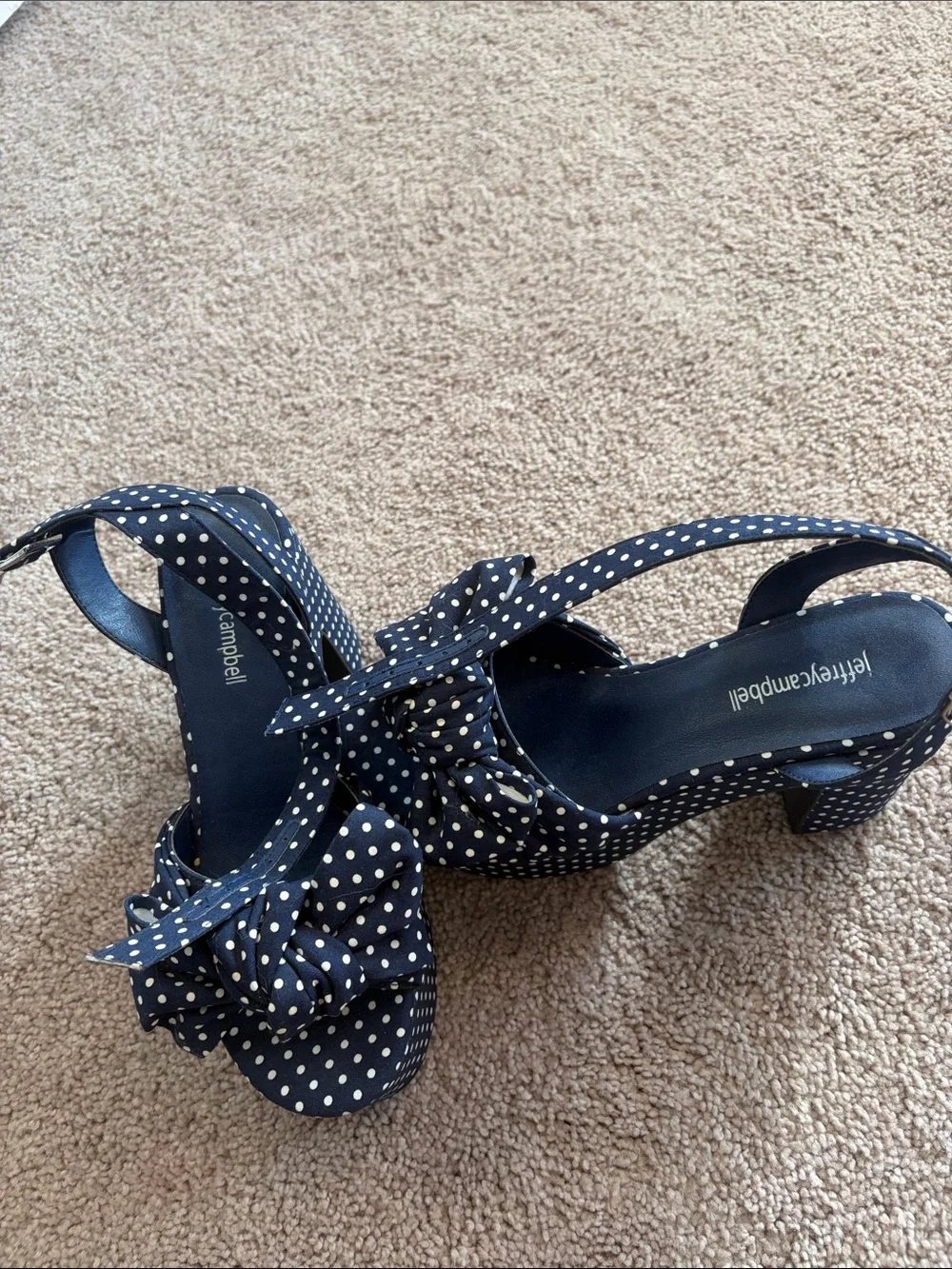 Adorable Jeffrey Campbell, navy polkadot platform size 7